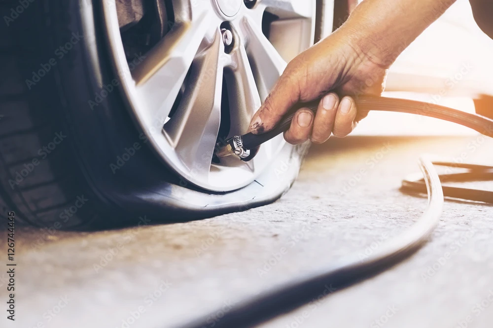 Flat Tyre Repair Dubai: 24/7 Mobile Roadside Tyre Assistance